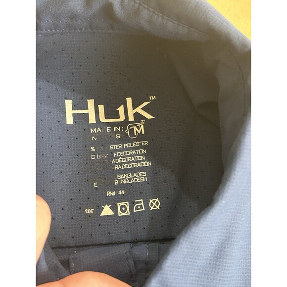 Lot Of 2 Huk Button Up Fishing Shirt Men’s M Performance See Description - Picture 6 of 7